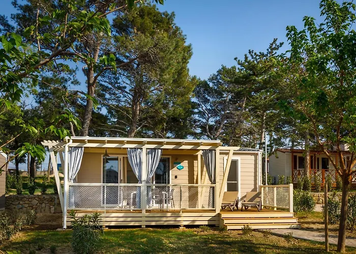 Stunning Stacaravan In