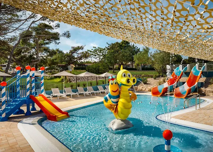 Stunning Stacaravan In 4* Banjol