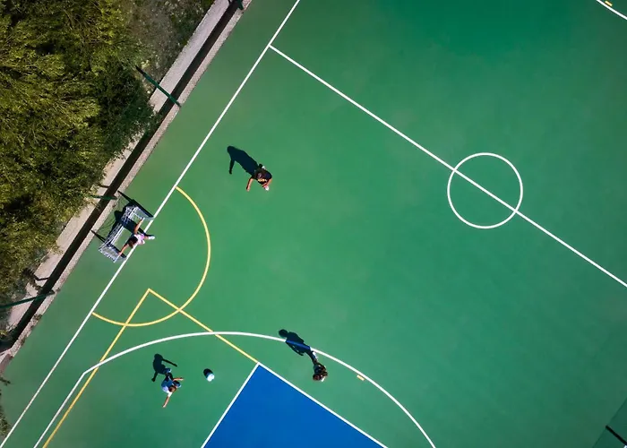 Stunning Stacaravan In