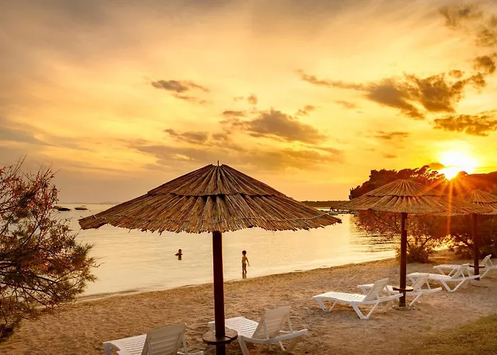 Stunning Stacaravan In Banjol